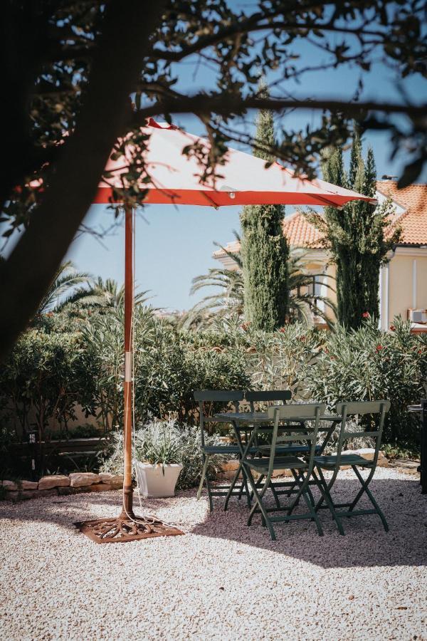 Villa Lantana Vir Buitenkant foto